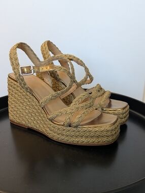 CASTAÑER Gold Lamé Espadrille Wedges Size 39 Made in Spain Platform Sandals